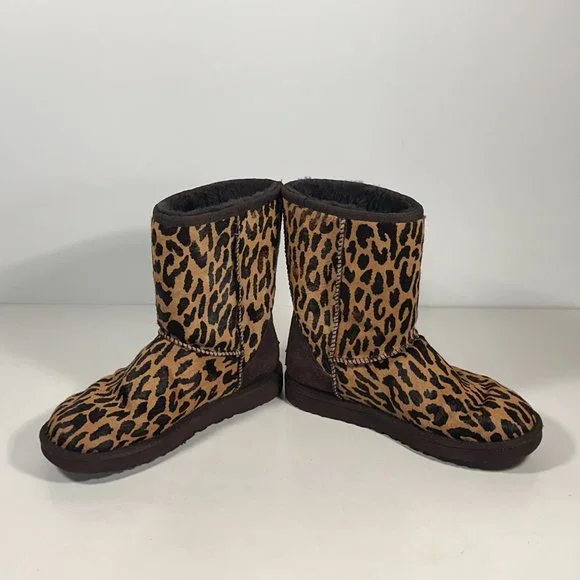 Ugg ( 1002790) Exotic Leopard Classic Shearling Boots Women Size 7 - Picture 5 of 7